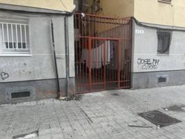 Piso en venta en Badalona photo 0