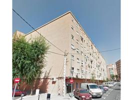 Tercer piso sin ascensor en venta en Badalona photo 0
