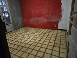 Inversión estratégica: piso 3 dormitorios en zona consolidada de Sants-Montjuïc — alta demanda de alquiler photo 0