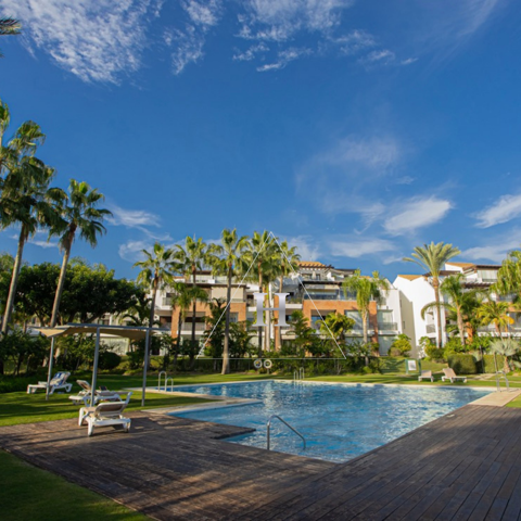 Apartamento - Estepona photo 0