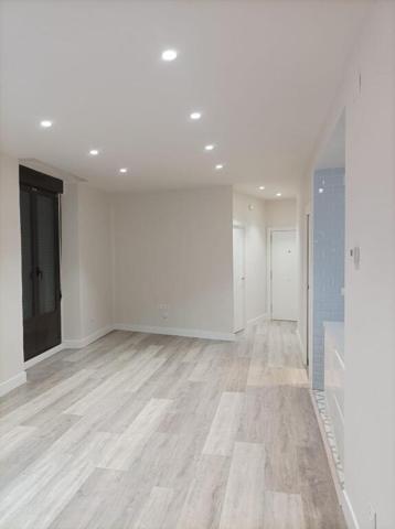 Se alquila piso amueblado céntrico de 2h reformado. photo 0