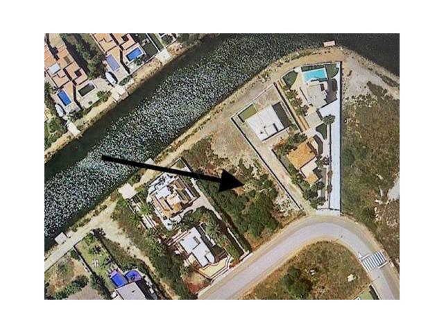 Terrenos Edificables En venta en La Manga Del Mar Menor photo 0