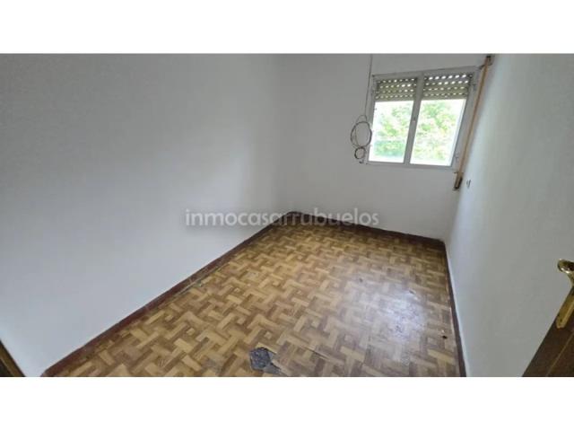 Piso En venta en Moscardó, Madrid photo 0