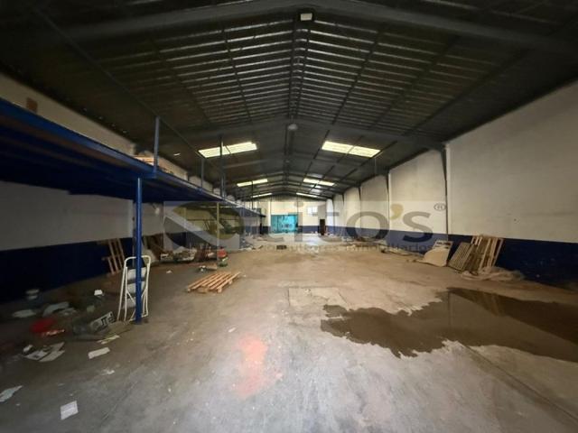 Industrial En venta en Dos Hermanas photo 0