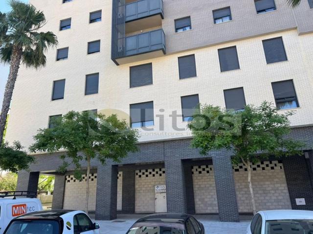 Local En alquiler en Montequinto photo 0