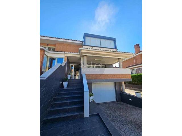 Adosado reformado en una zona tranquila photo 0