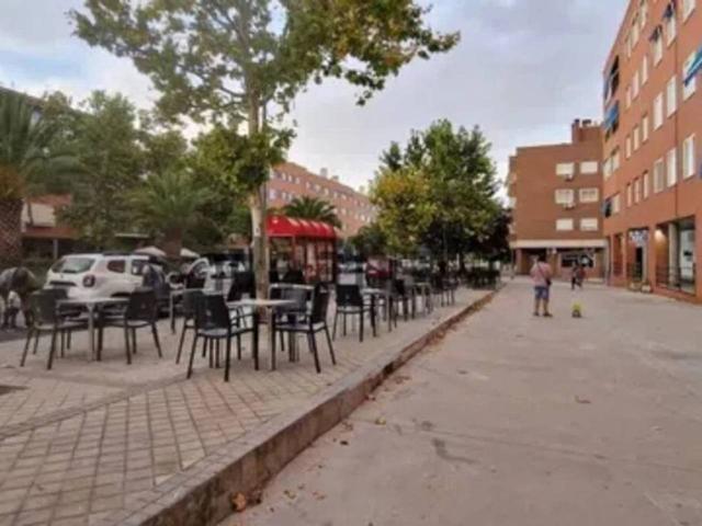 Local en alquiler en El Restón photo 0