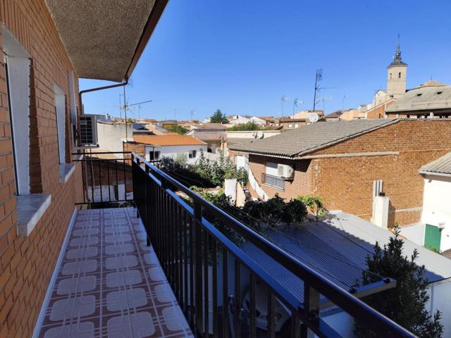 INMOANNY vende encantadora casa en Casarrubios del Monte photo 0