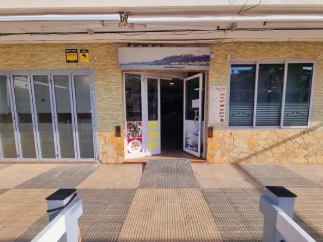 Local En venta en Oliva photo 0