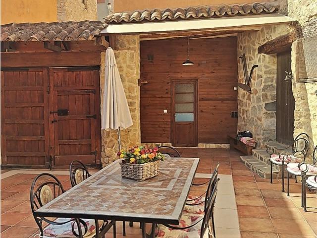 Casa En venta en Titaguas photo 0