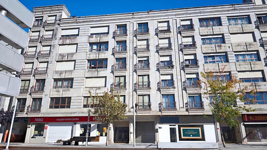 Piso en pleno centro de Pontevedra de estado excelente y con dos amplias terrazas photo 0