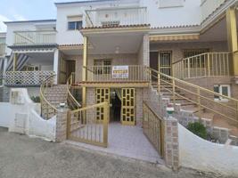 ¡Casa adosada en venta en planta baja! photo 0