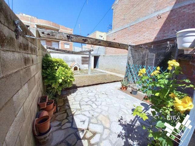 Casa en venta en Alcanar photo 0