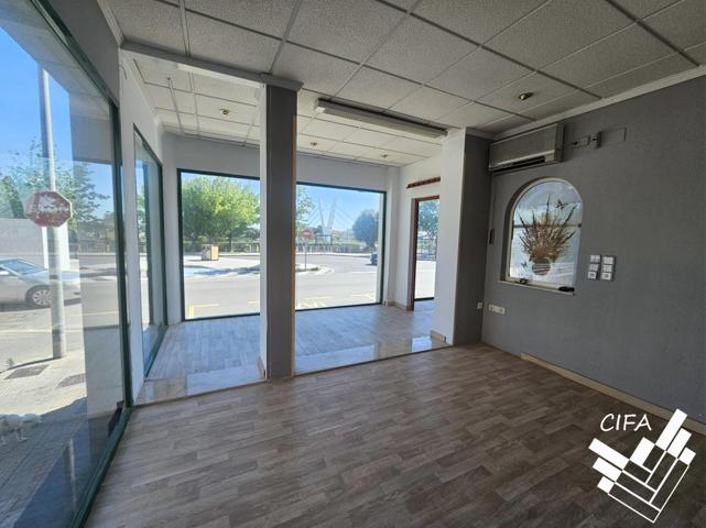 Local en venta en Nucli Urbà photo 0