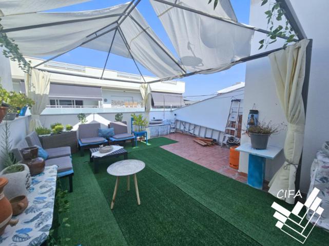 Ático en venta en Nucli Urbà photo 0