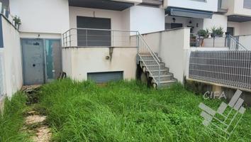 Casa de 3 plantas con garaje photo 0