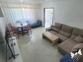 CASA CÉNTRICA EN VENTA photo 0