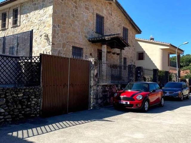 Villa En venta en Cabezuela Del Valle photo 0