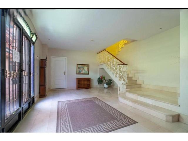 Edificio en venta en Casco Histórico photo 0