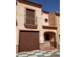 Casa adosada en venta en El Saucejo photo 0