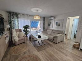 Piso en venta en Torre del Mar photo 0