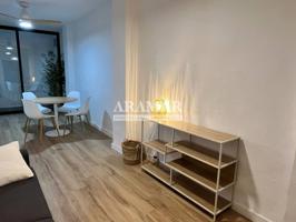 Casa de Pueblo Renovada con Estilo Minimalista photo 0