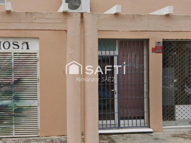 Local comercial a pie de calle en zona privilegiada photo 0