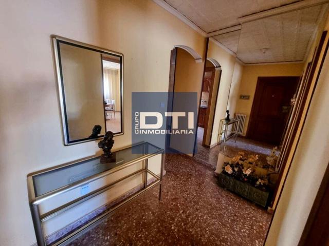 Piso amplio de 4 dormitorios y 2 baños. San Pablo. Albacete photo 0