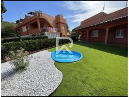 Chalet aislado de planta baja con 120 m² y jardín de 100 m2. photo 0