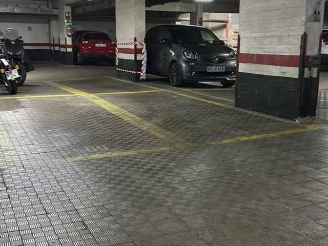 Parking En venta en Madrid photo 0