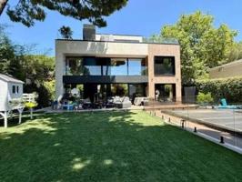 Villa En venta en Pozuelo De Alarcon photo 0