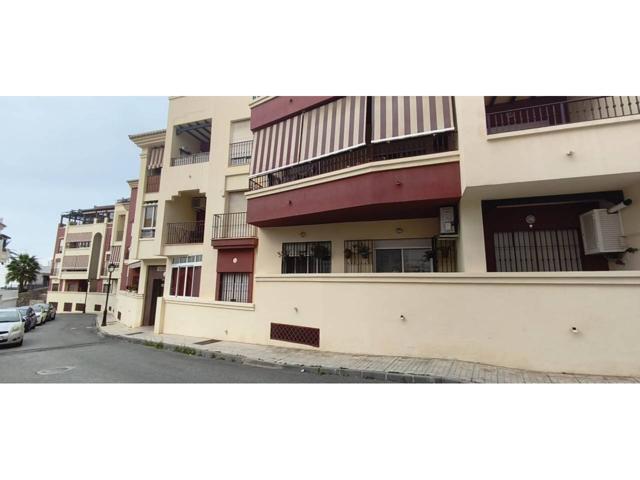 Venta de piso en Salobreña calle Fabriquilla photo 0