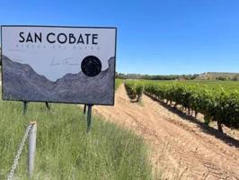 Villa En venta en Calle La Gloria No Number, Aranda De Duero photo 0