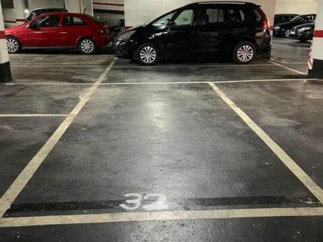 Parking En venta en Iparragirre Etorbidea, 56, Artaza (leioa) photo 0