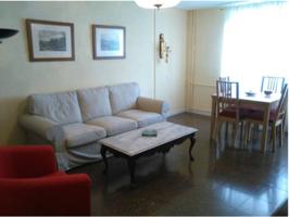 ESTUPENDO PISO JUNTO FACULTADES Y A 5 MINUTOS DEL CENTRO. photo 0