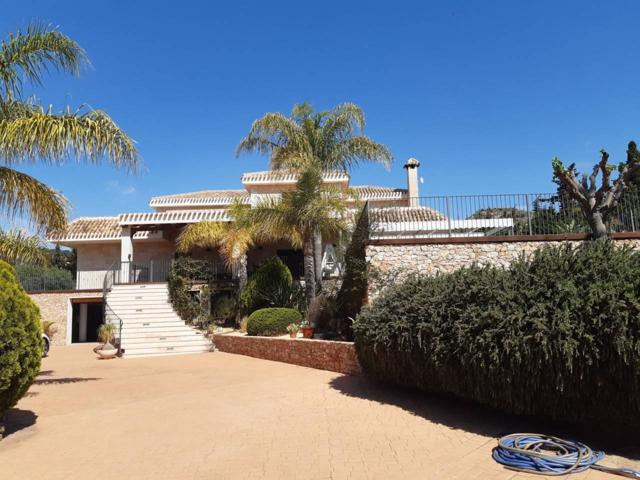 Chalet en venta en Beal photo 0