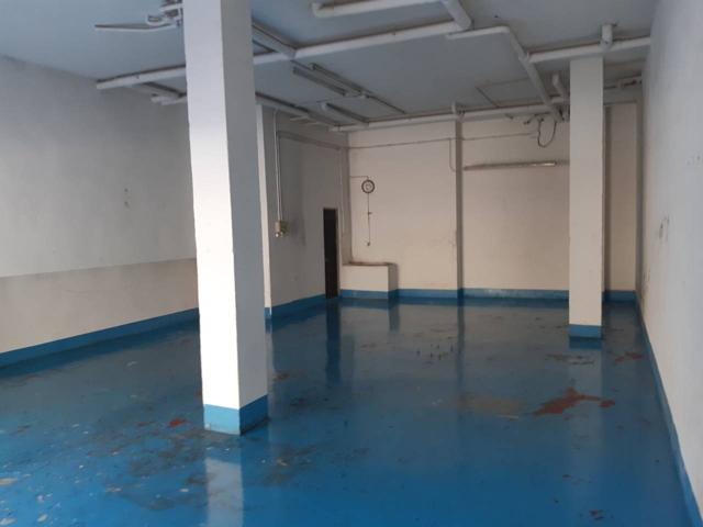 Local en venta en Cox photo 0