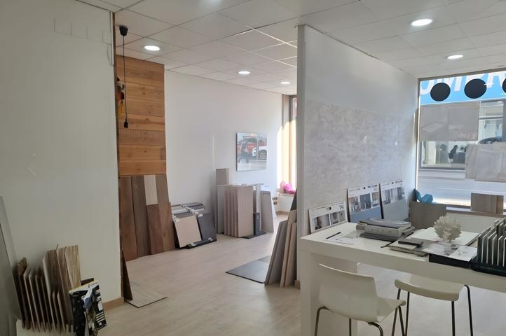 Local En venta en Manresa photo 0