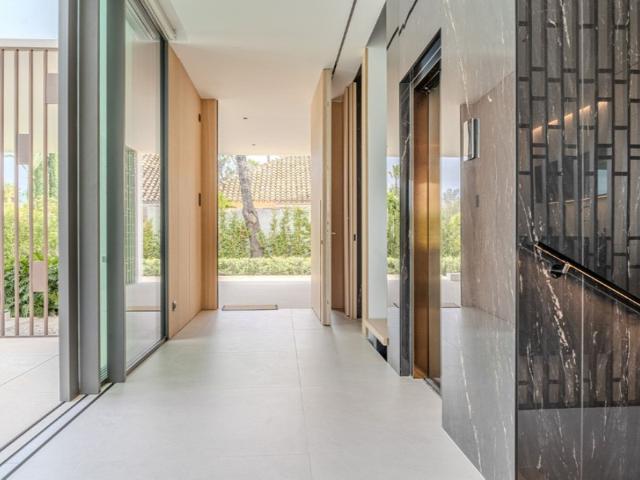 Villa En venta en Marbella photo 0