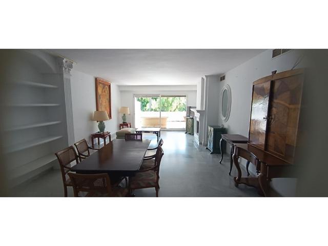 Piso En venta en Estepona photo 0