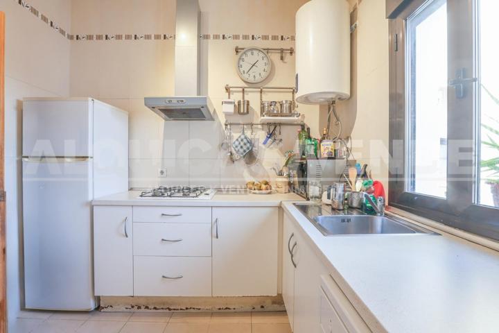 Excelente vivienda en una situción inmejorable. Centro de Sevilla. 5 m de Corte Inglés photo 0