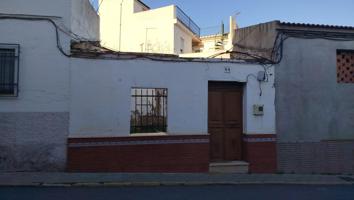 Magnifico solar en el centro de Gibraleón photo 0