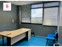 Despacho con aire acondicionado photo 0