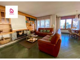 Venta de una espaciosa casa en Taradell photo 0