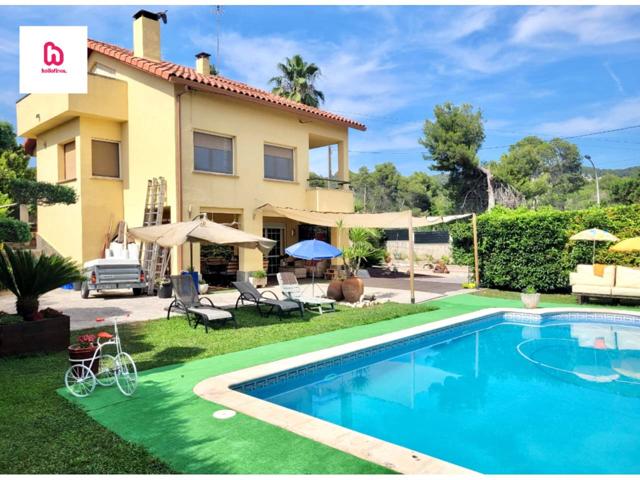 Venta de una espectacular villa en Bigues i Riells del Fai photo 0