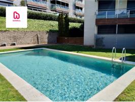 PISO EN ZONA RESIDENCIAL DE TIANA CON PISCINA COMUNITARIA, PARKING Y TRASTERO photo 0