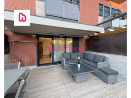 CASA ADOSADA CON PISCINA COMUNITARIA Y PARKING EN SANTA PERPÈTUA DE LA MOGODA photo 0