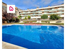 PISO CON PISCINA COMUNITARIA EN TERRASSA - BARRIO SEGLE XX photo 0