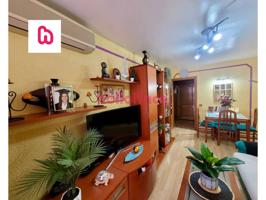 PISO LUMINOSO CON TERRAZA EN SANTA COLOMA DE GRAMENET photo 0