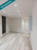 Se vende piso céntrico , dos hab. reformado photo 0